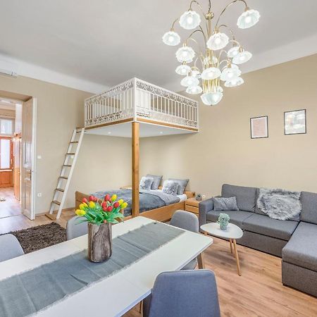 Corvin City Apartment By Nw Budapest Exterior photo