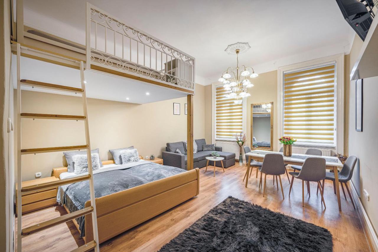 Corvin City Apartment By Nw Budapest Exterior photo