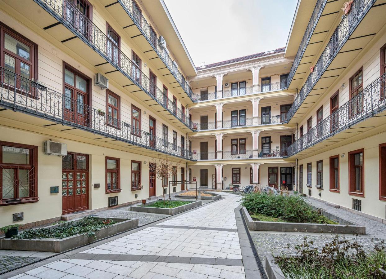 Corvin City Apartment By Nw Budapest Exterior photo